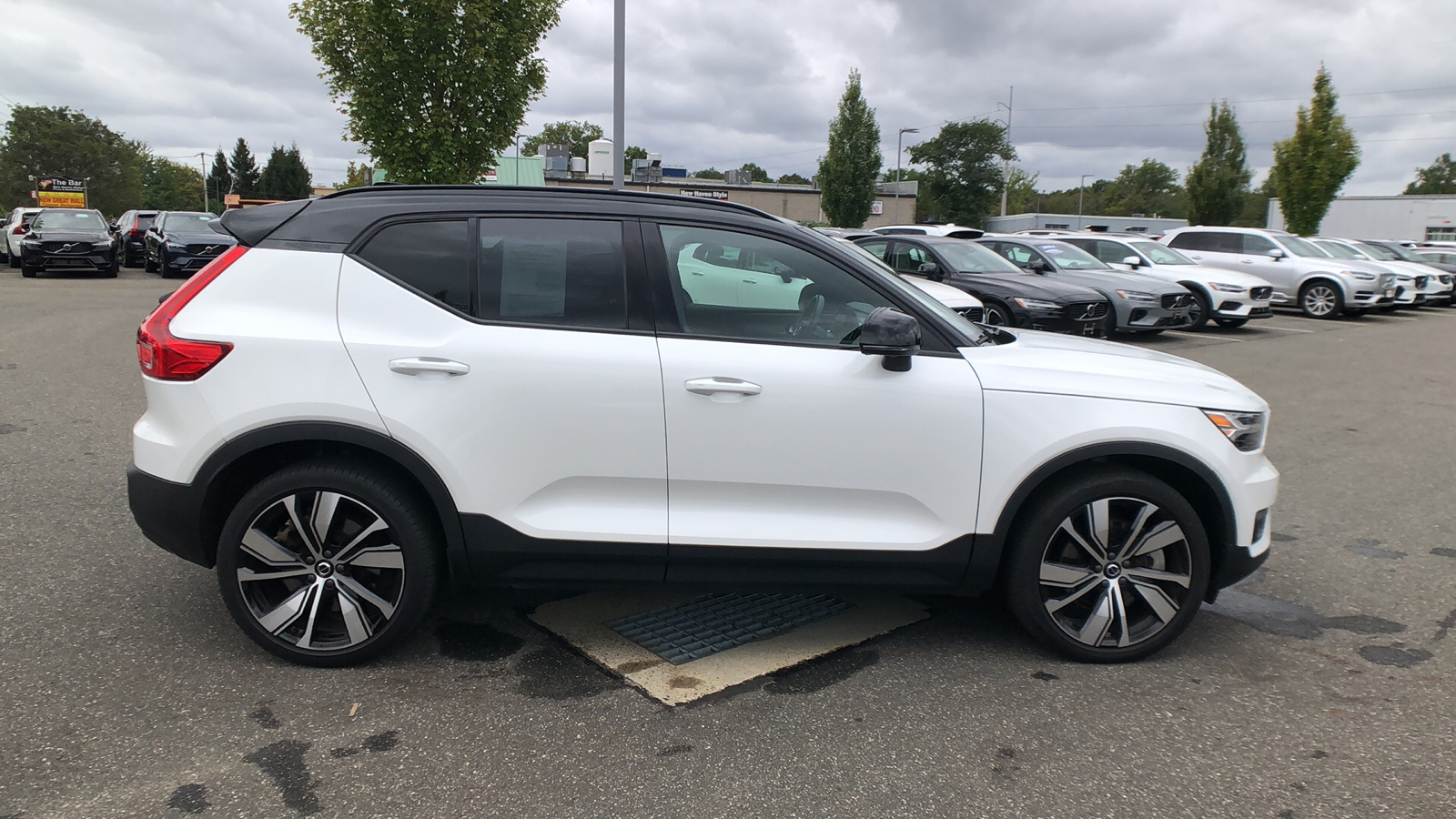 2021 Volvo XC40  8