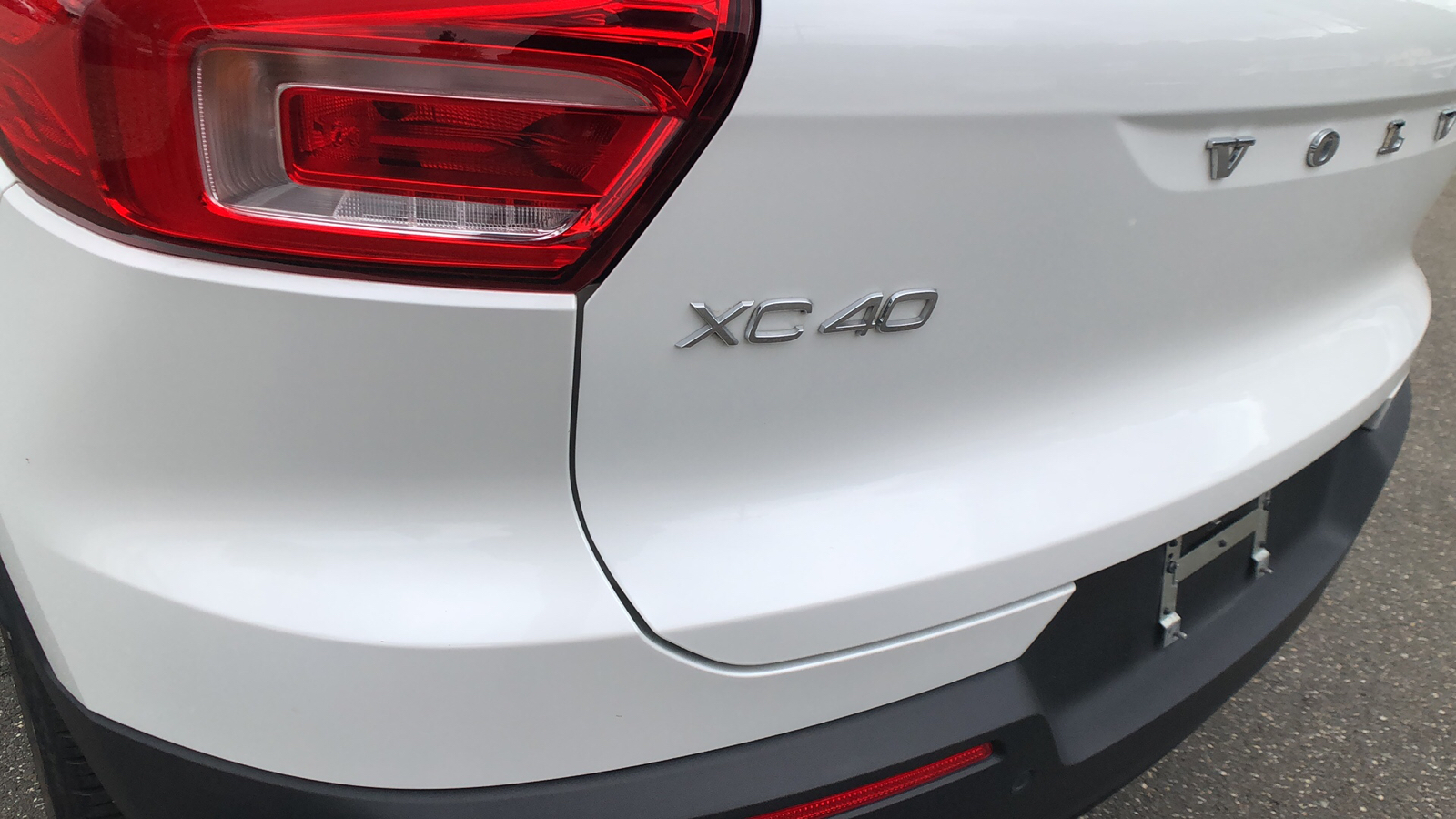 2021 Volvo XC40  15