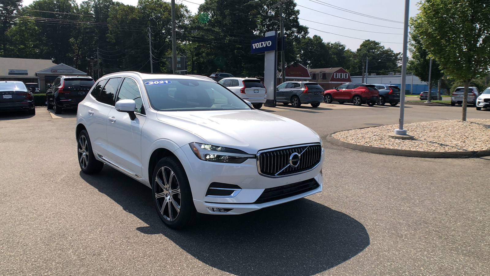 2021 Volvo XC60 Inscription 1