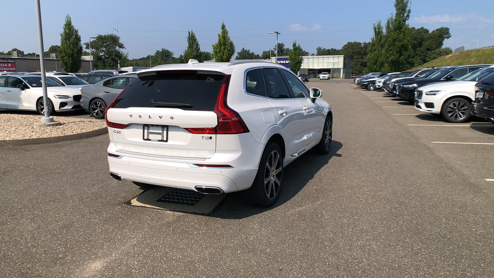 2021 Volvo XC60 Inscription 9