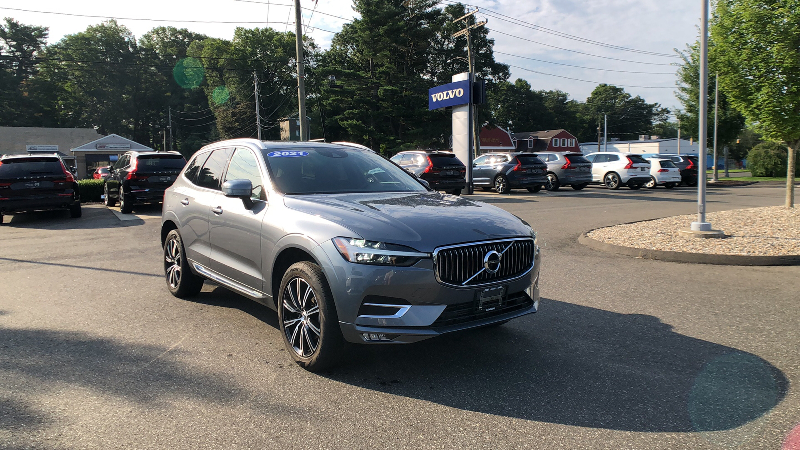 2021 Volvo XC60 Inscription 1