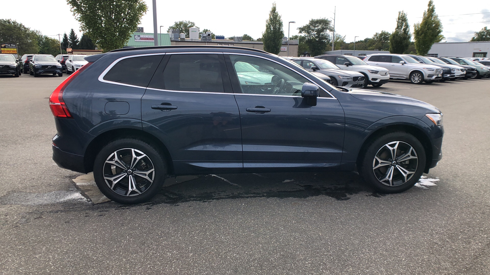 2022 Volvo XC60 Momentum 8