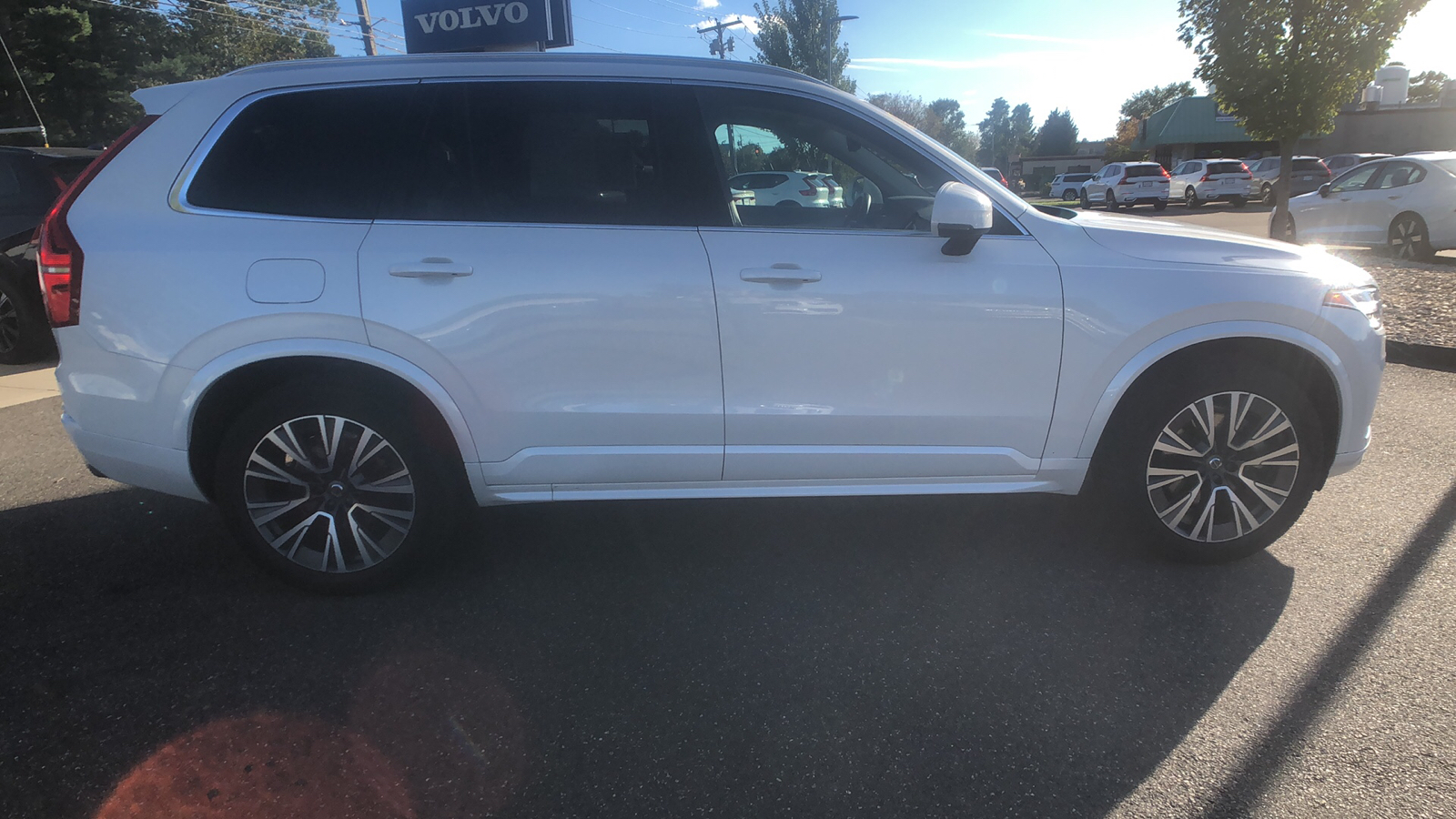 2021 Volvo XC90 Momentum 3