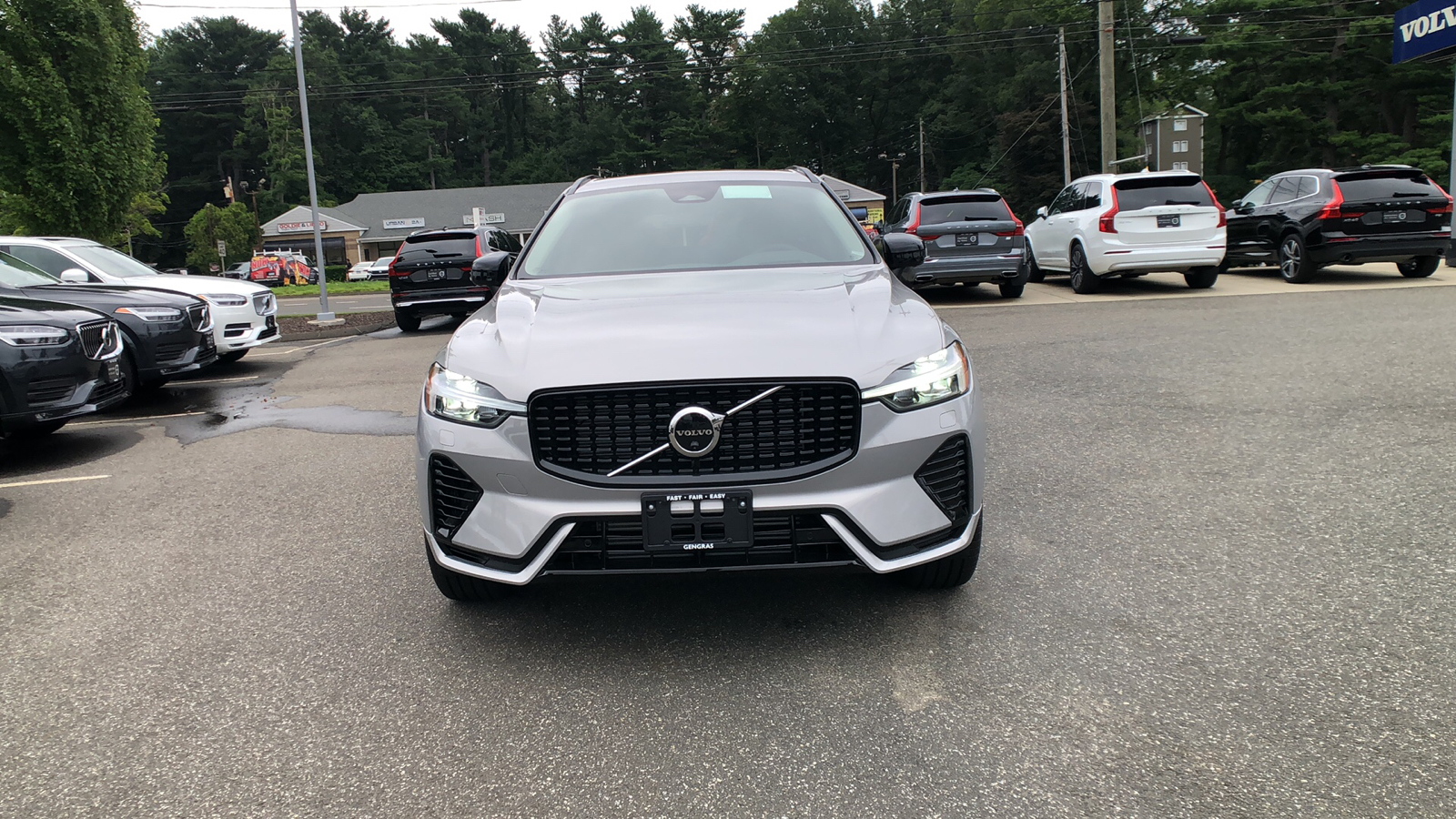 2025 Volvo XC60 Plug-In Hybrid Ultra 2