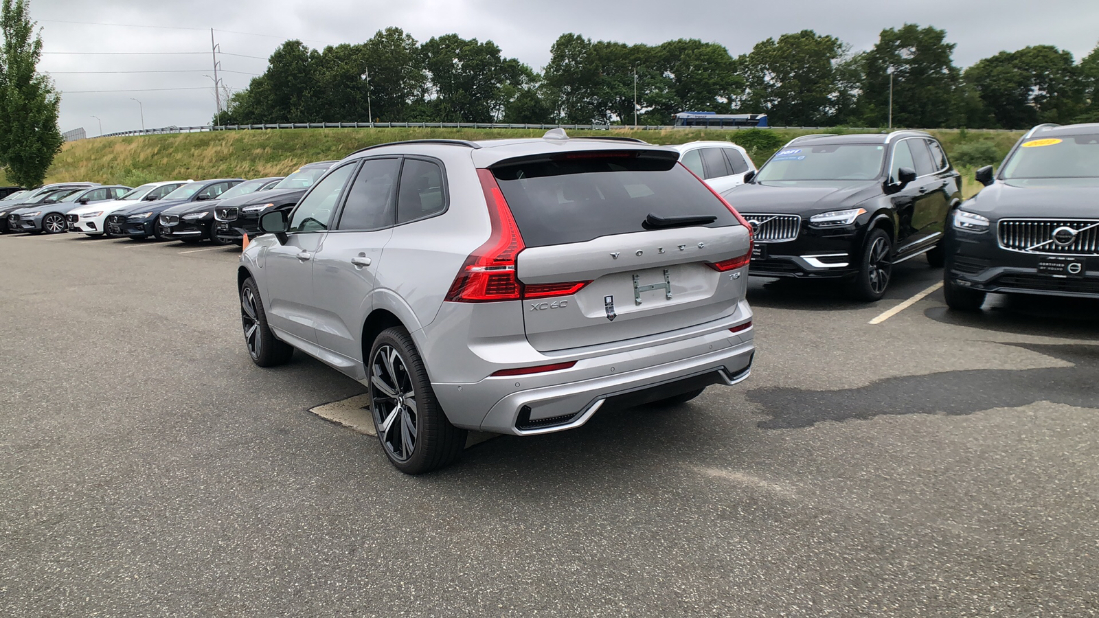 2025 Volvo XC60 Plug-In Hybrid Ultra 7