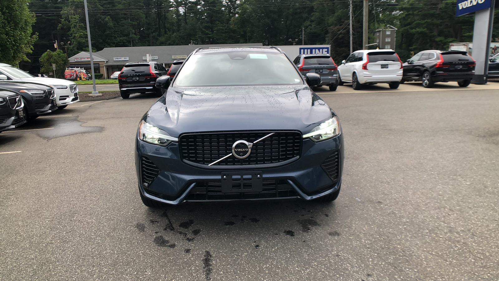 2025 Volvo XC60 Plug-In Hybrid Ultra 2