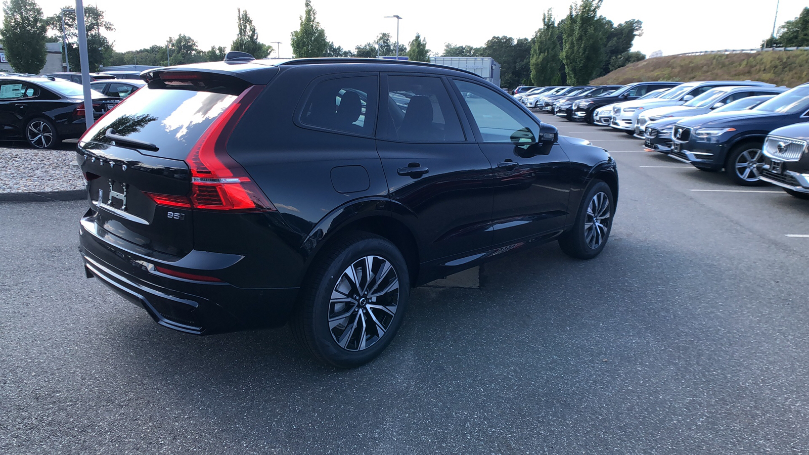 2025 Volvo XC60 Plus 7