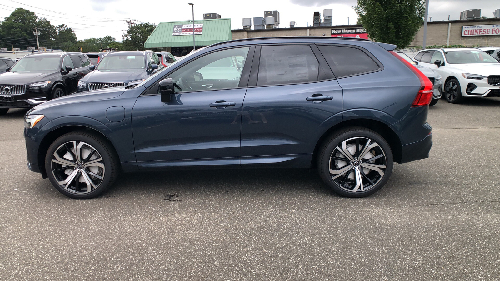 2025 Volvo XC60 Plug-In Hybrid Ultra 5