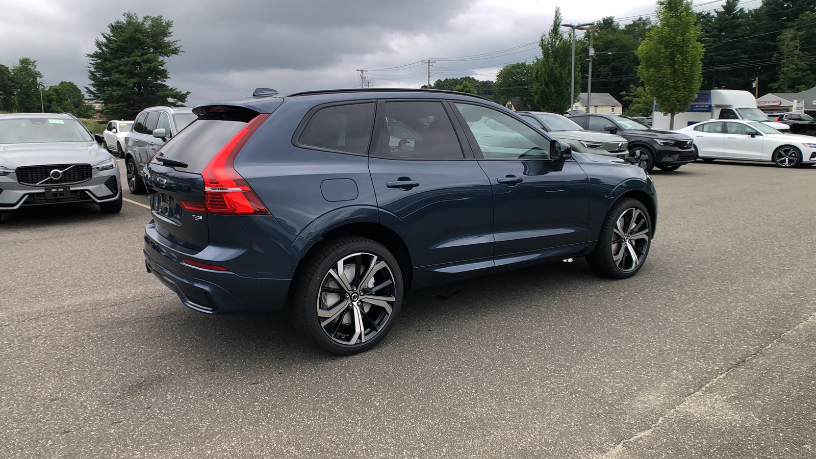 2025 Volvo XC60 Plug-In Hybrid Ultra 10