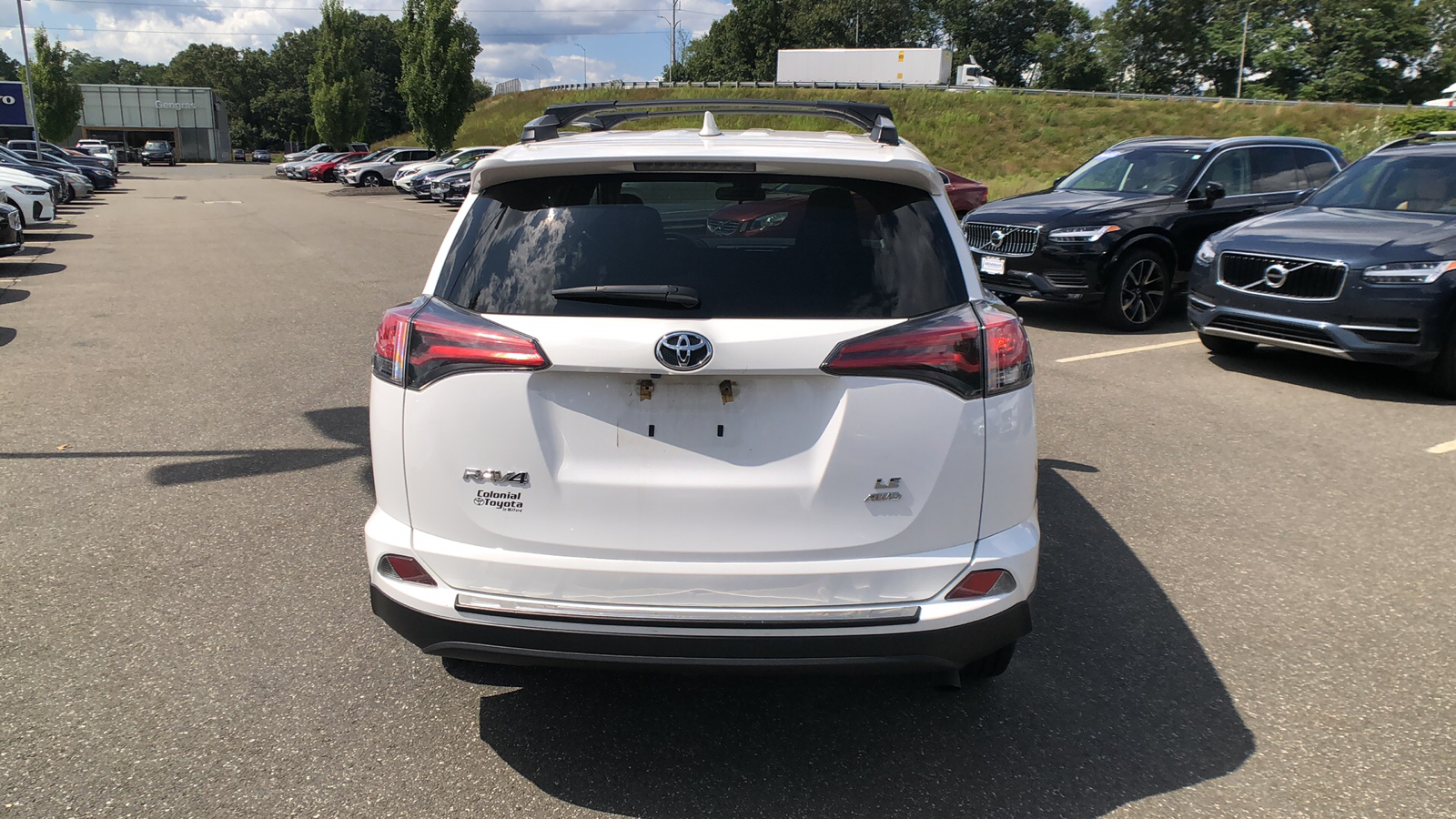 2018 Toyota RAV4 LE 6