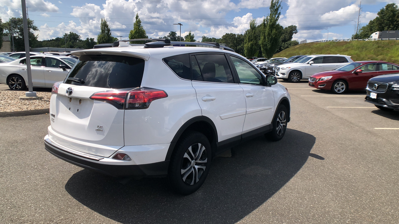 2018 Toyota RAV4 LE 7