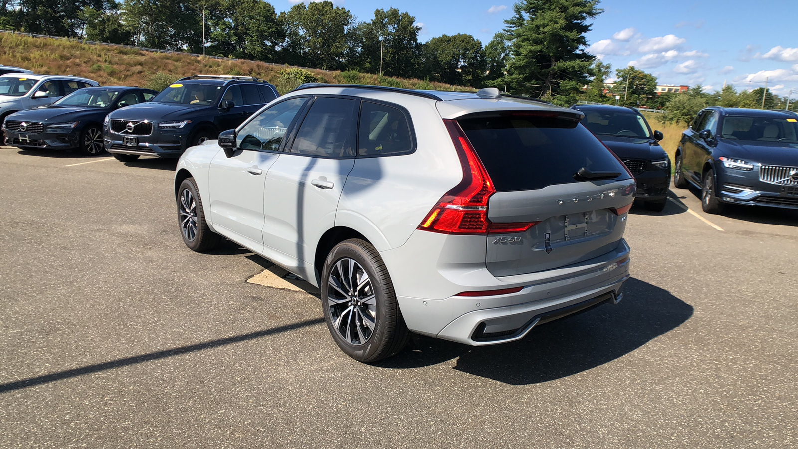 2025 Volvo XC60 Plus 5