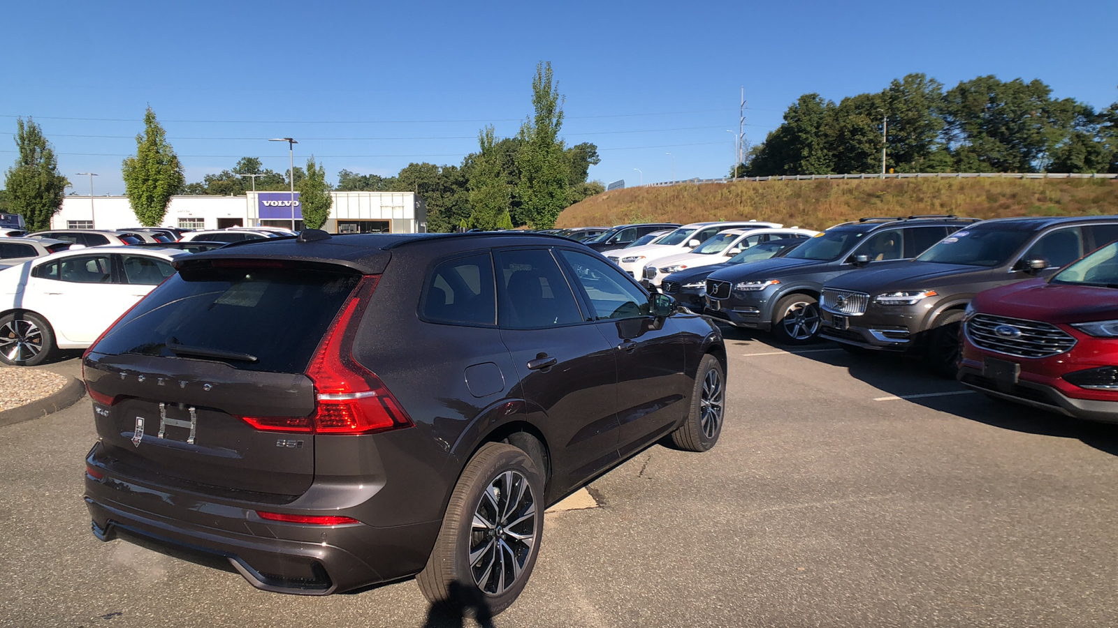 2025 Volvo XC60 Core 7