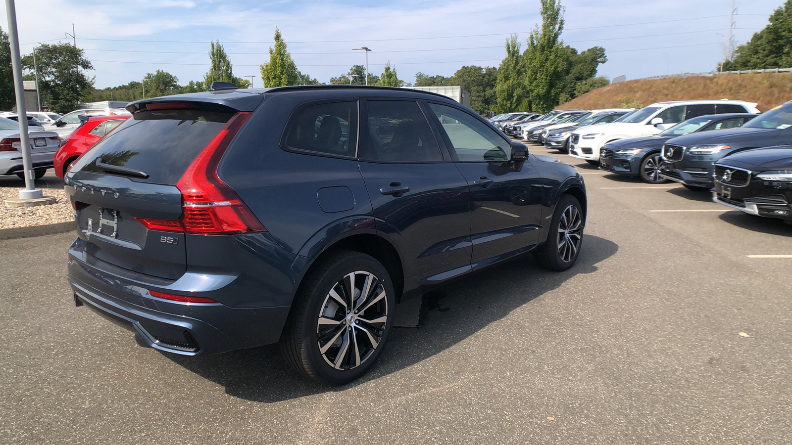 2025 Volvo XC60 Plus 7