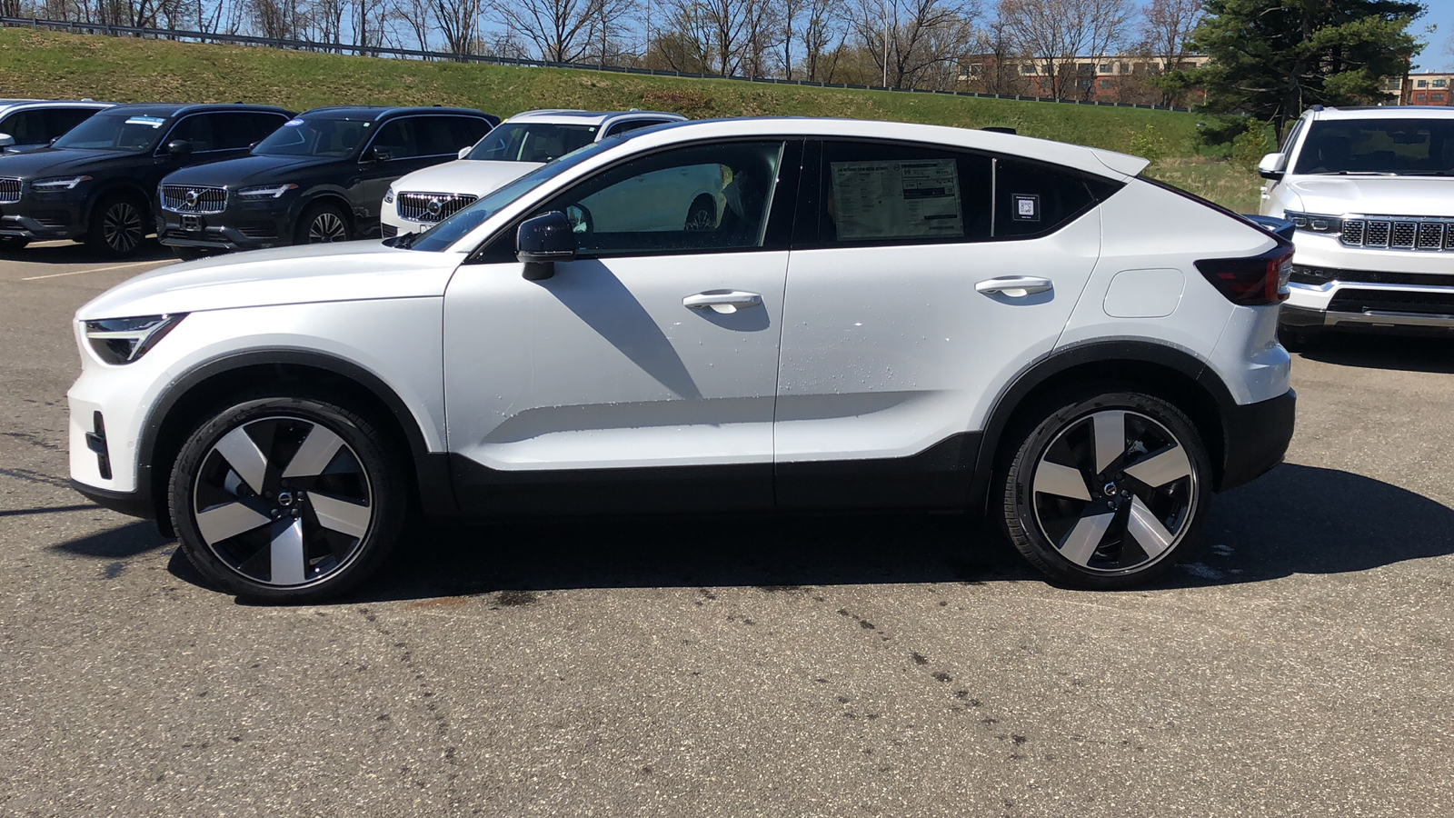 2024 Volvo C40 Recharge Pure Electric Ultimate 1