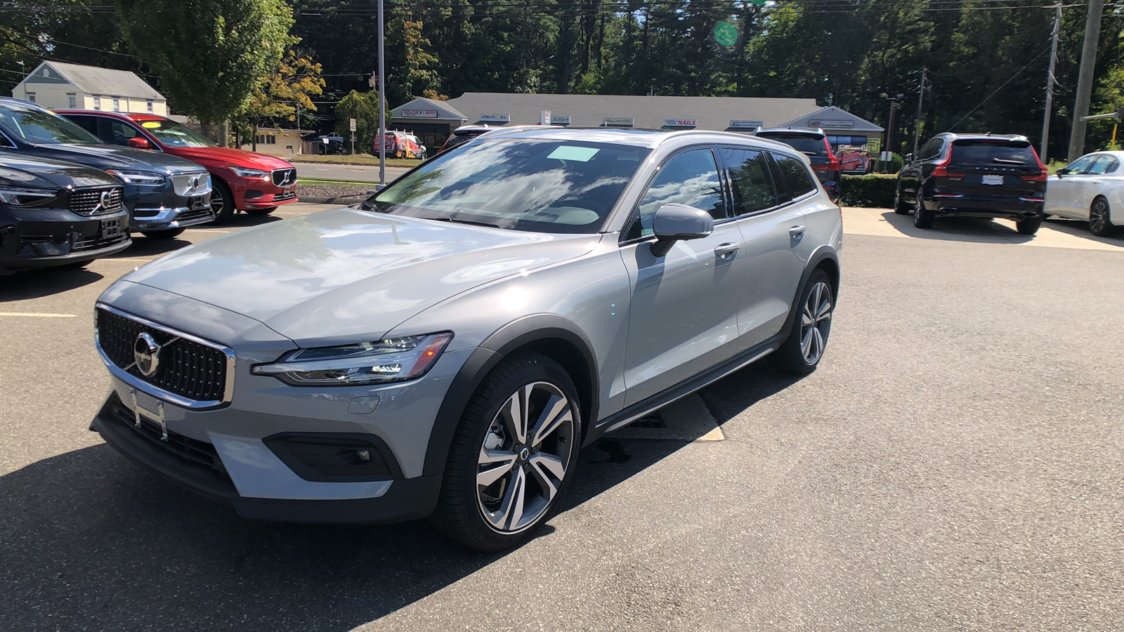 2025 Volvo V60 Cross Country Plus 3