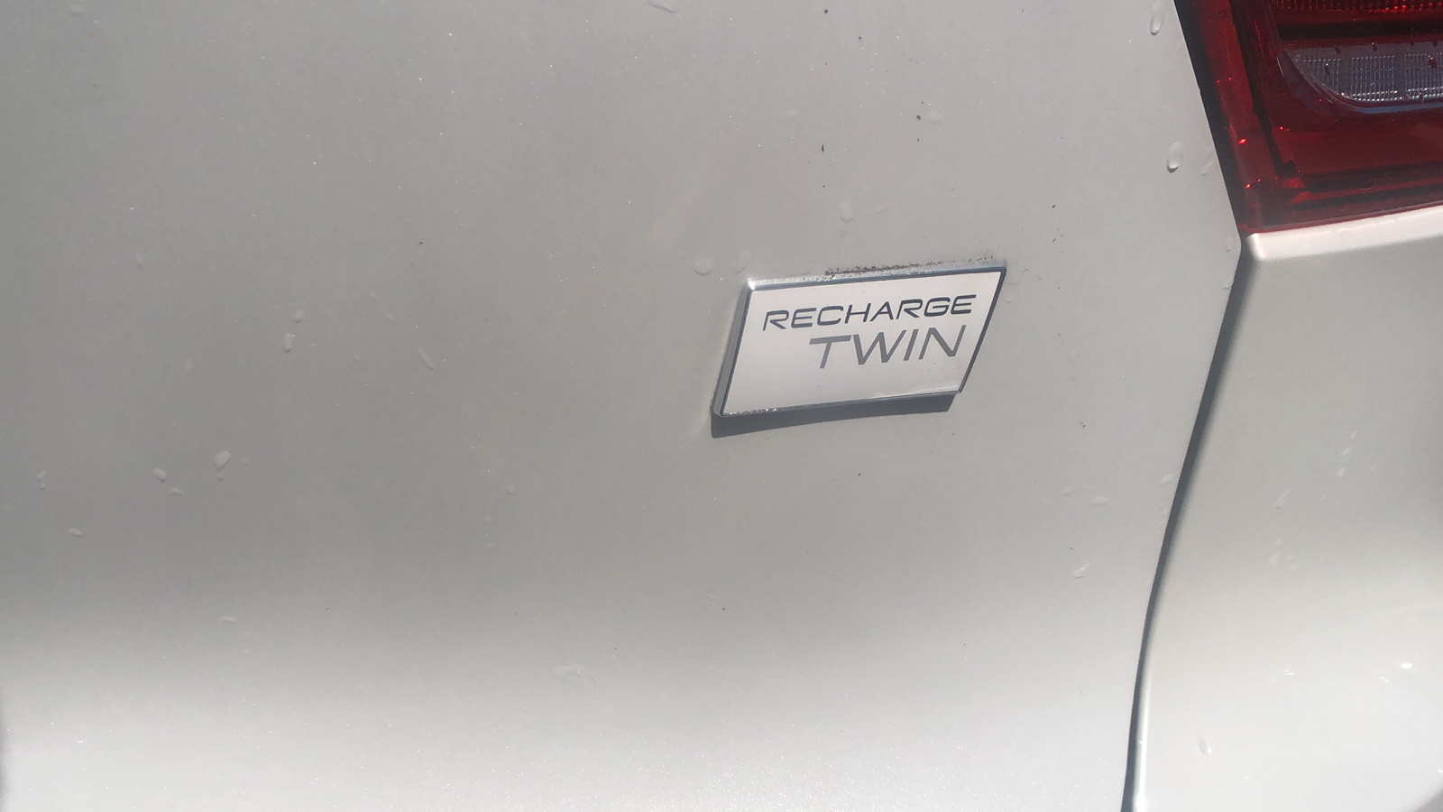 2024 Volvo XC40 Recharge Pure Electric Plus 33