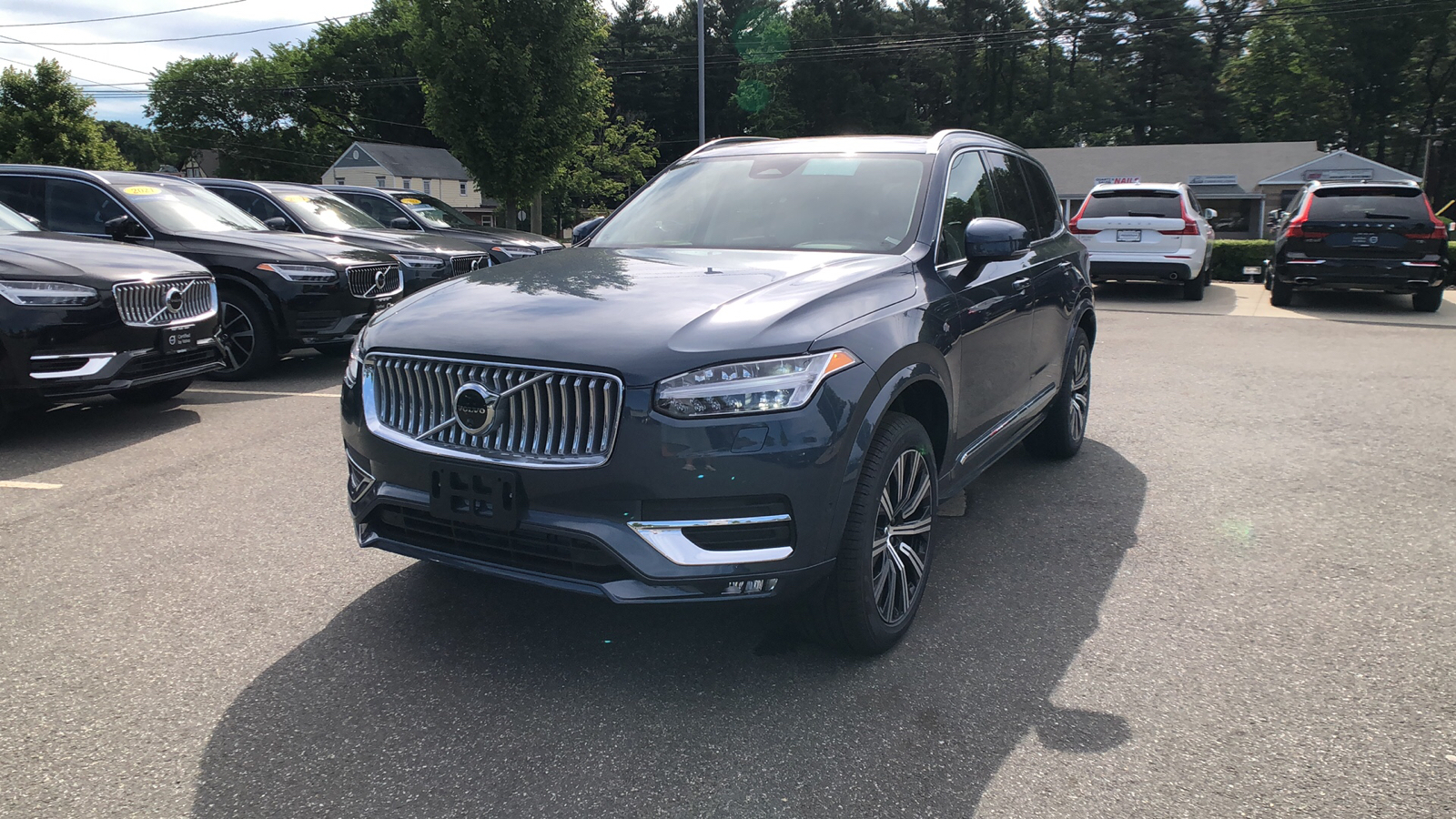 2024 Volvo XC90 Plus Bright Theme 3