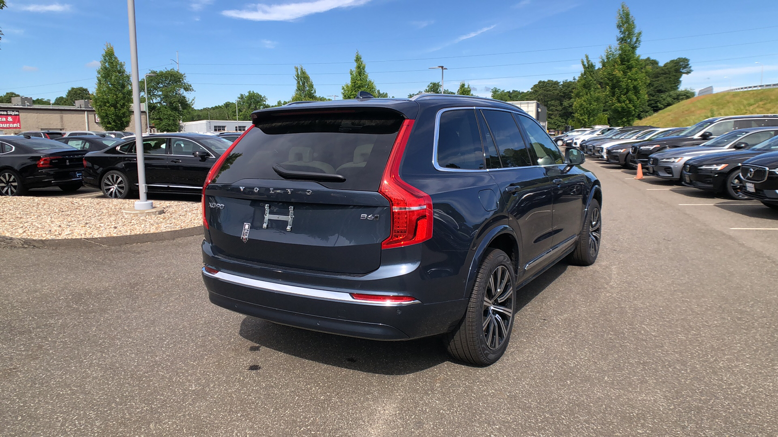 2024 Volvo XC90 Plus Bright Theme 9