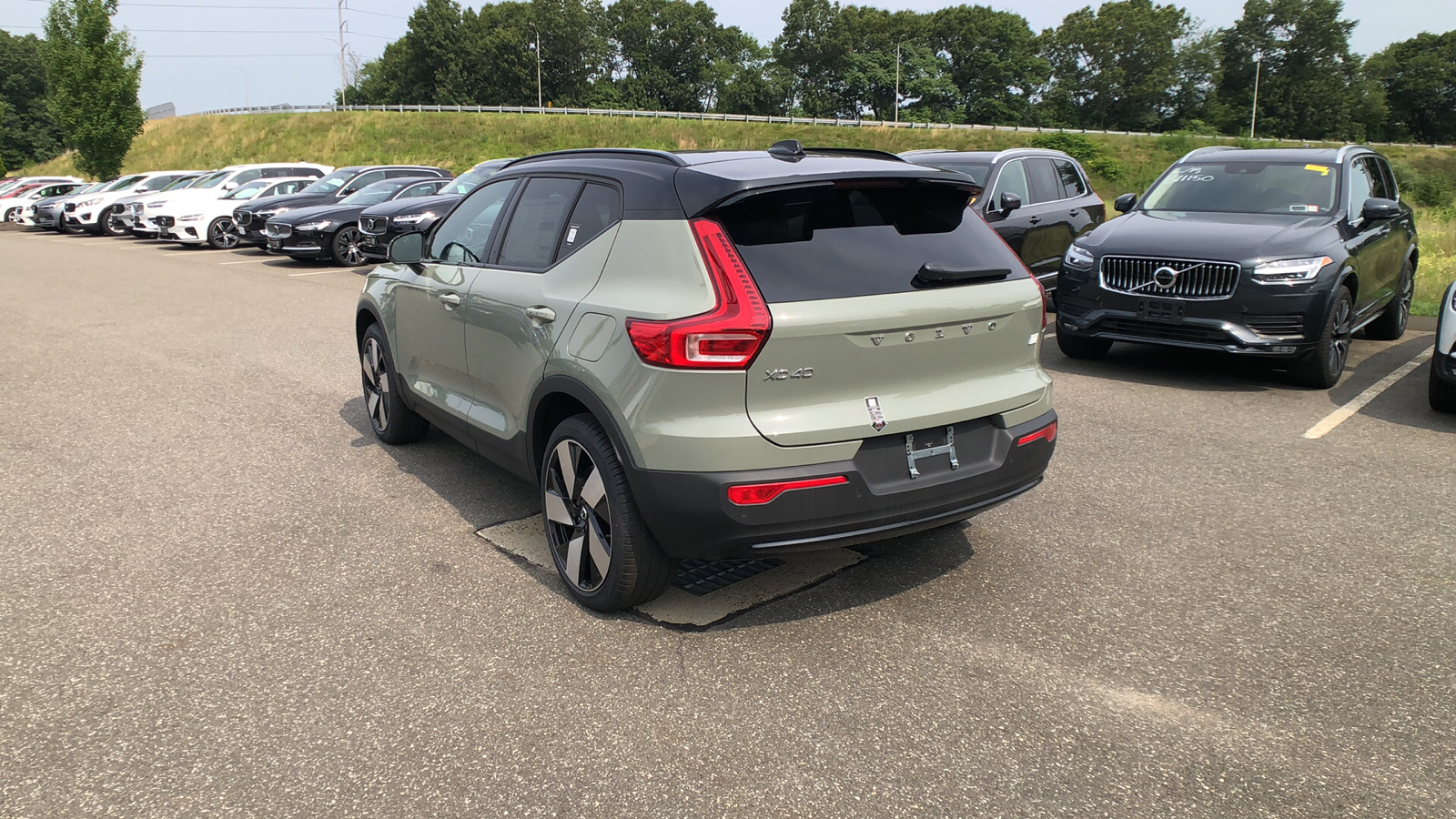 2024 Volvo XC40 Recharge Pure Electric Ultimate 7