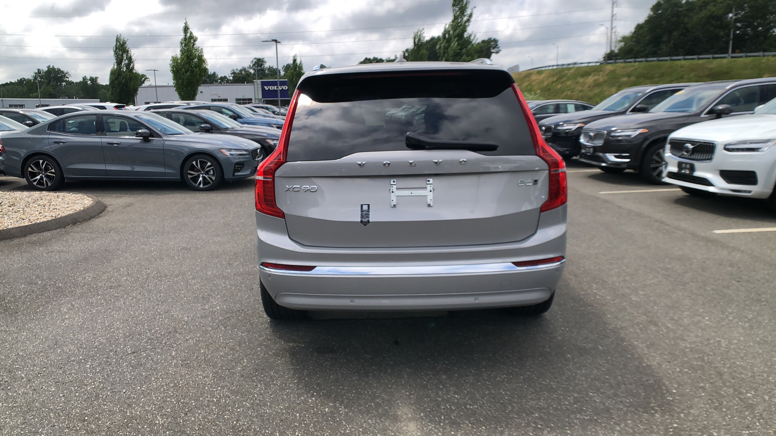 2025 Volvo XC90 Plus 8