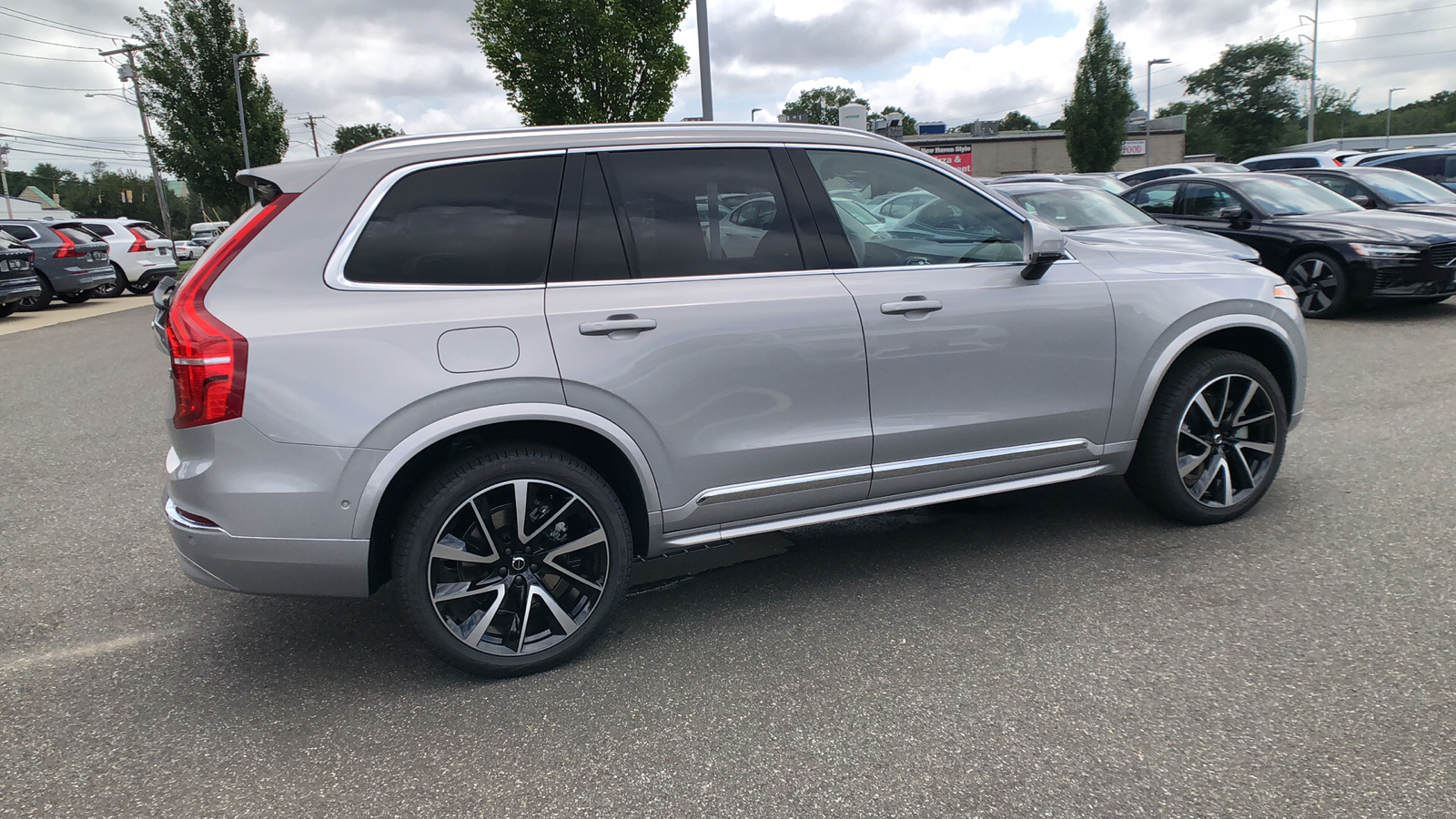 2025 Volvo XC90 Plus 11