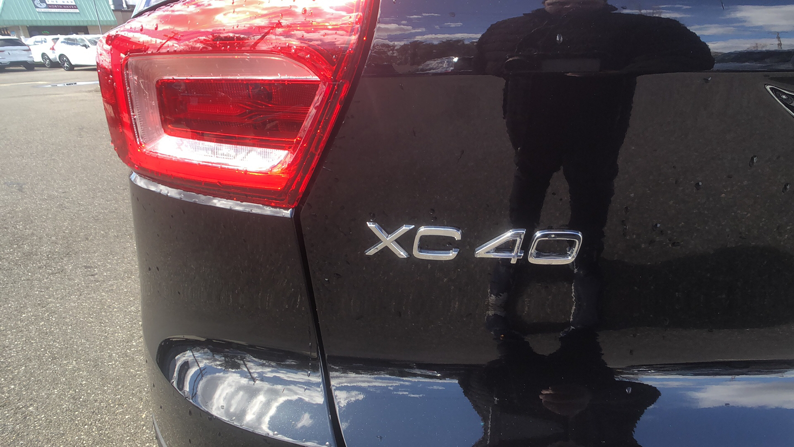 2024 Volvo XC40 Plus Dark Theme 31