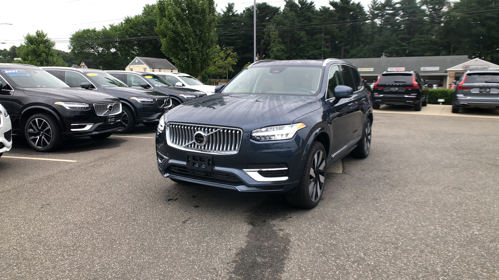 2025 Volvo XC90 Plug-In Hybrid Plus 3