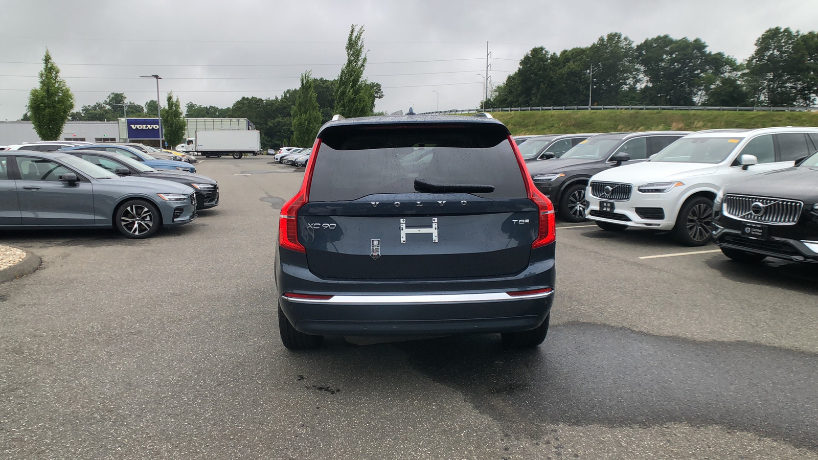 2025 Volvo XC90 Plug-In Hybrid Plus 8