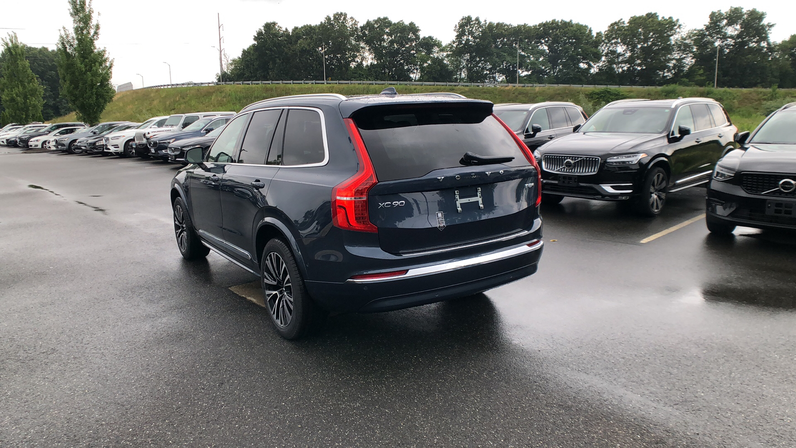 2025 Volvo XC90 Plug-In Hybrid Plus 7