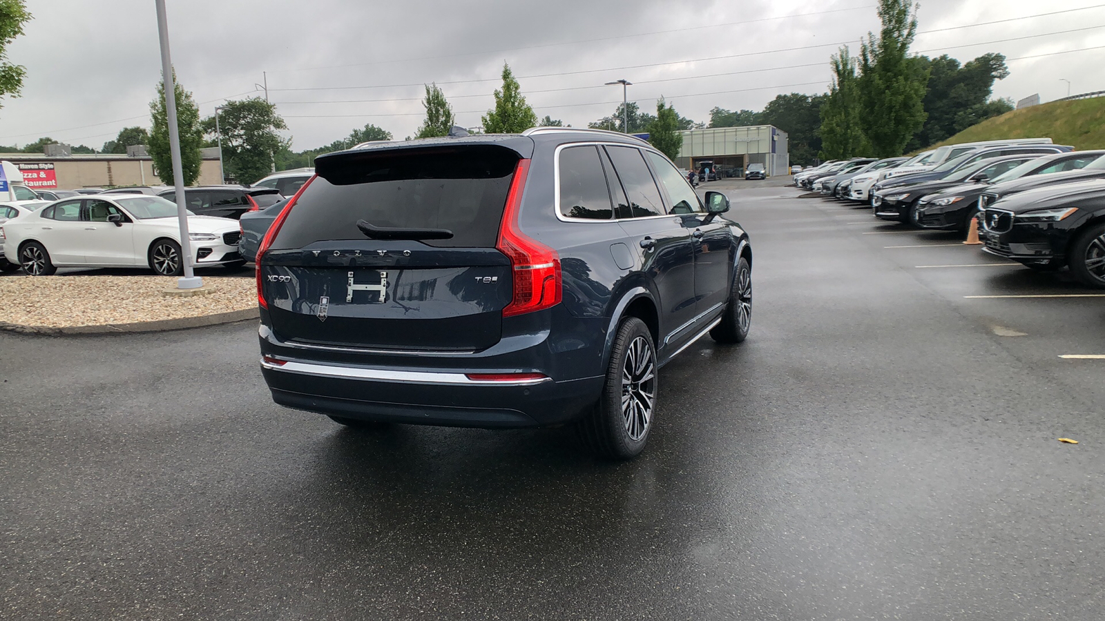 2025 Volvo XC90 Plug-In Hybrid Plus 9