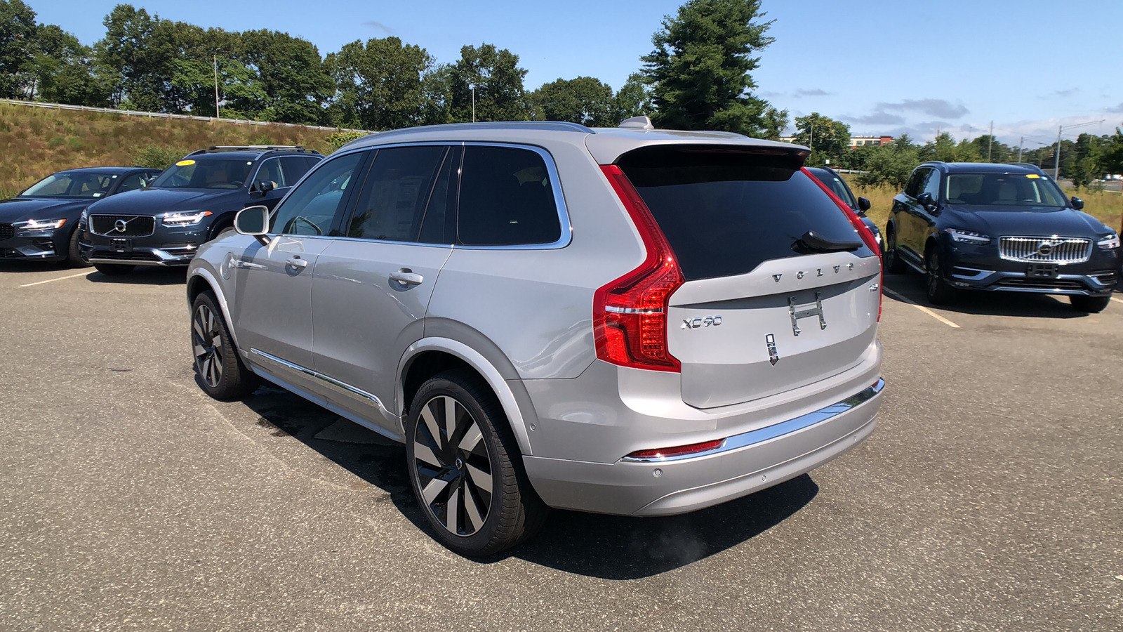 2025 Volvo XC90 Plug-In Hybrid Ultra 5