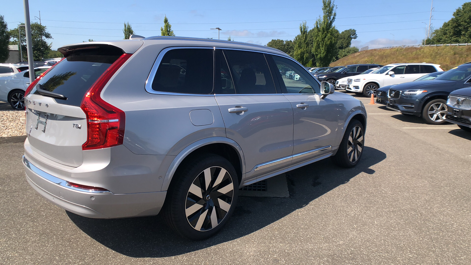 2025 Volvo XC90 Plug-In Hybrid Ultra 7