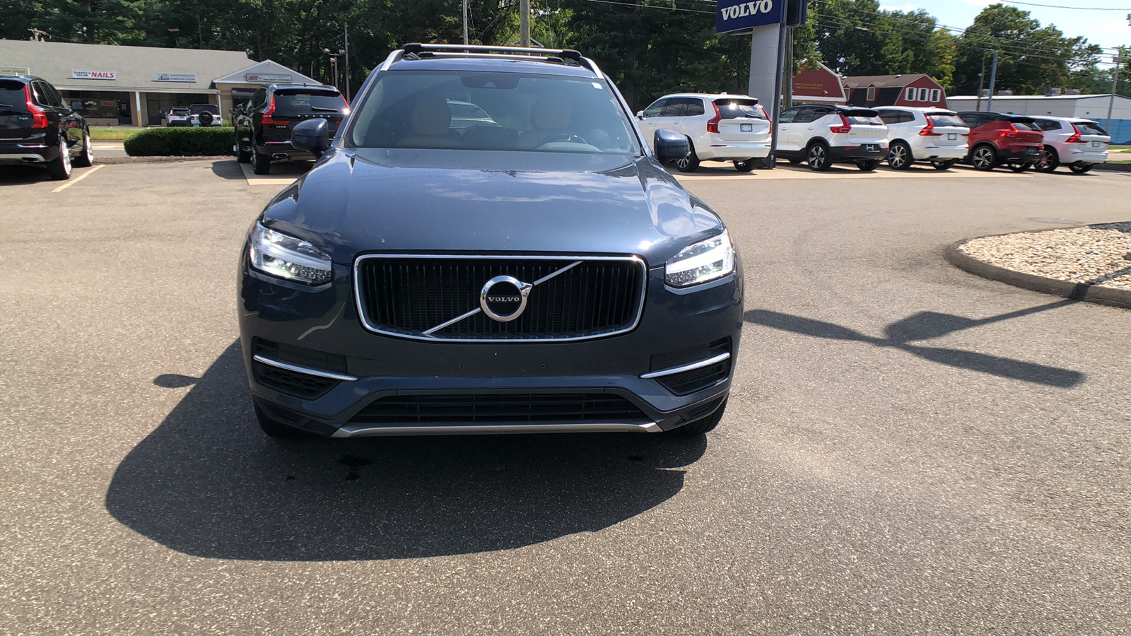 2019 Volvo XC90 Momentum 2