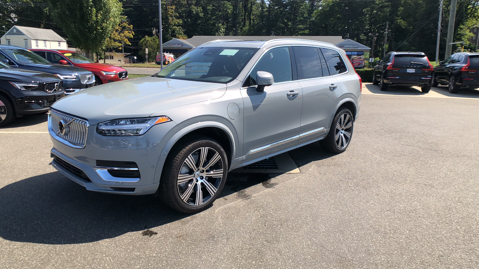 2025 Volvo XC90 Plug-In Hybrid Plus 3