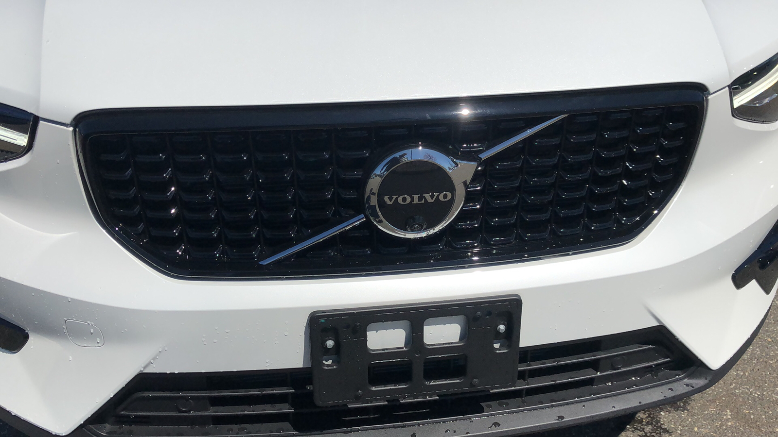 2024 Volvo XC40 Ultimate Dark Theme 39