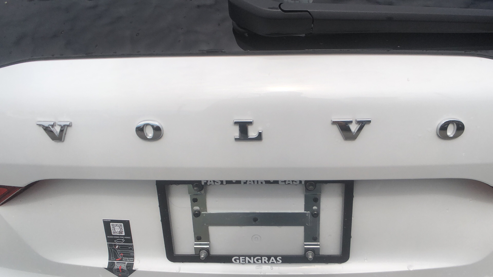 2024 Volvo XC60 Recharge Plug-In Hybrid Plus Dark Theme 35