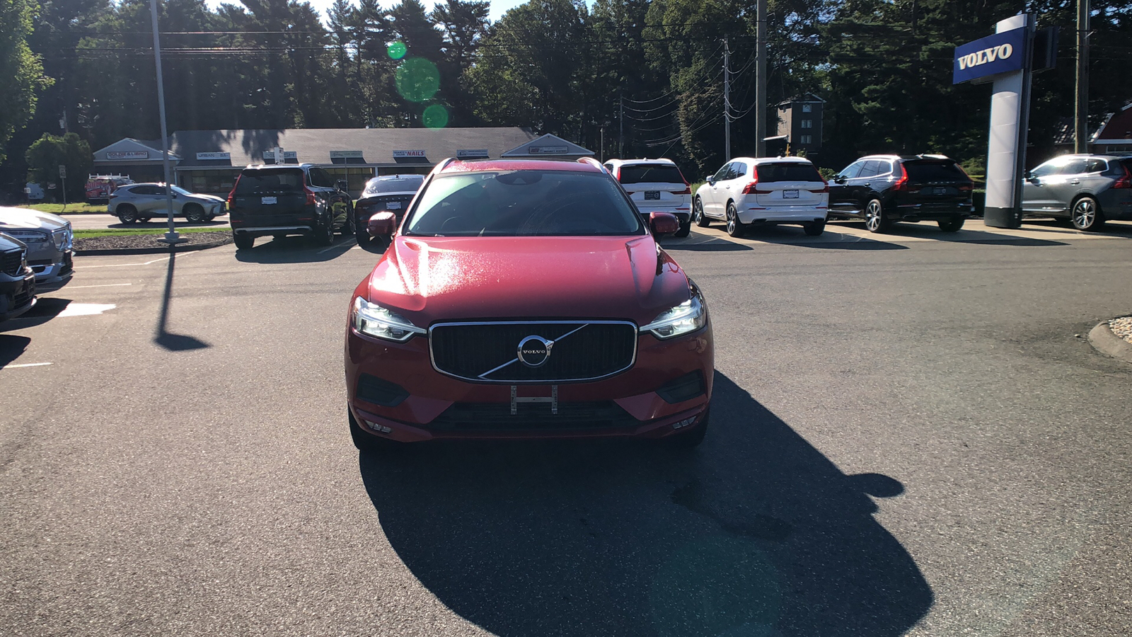 2018 Volvo XC60 Momentum 2