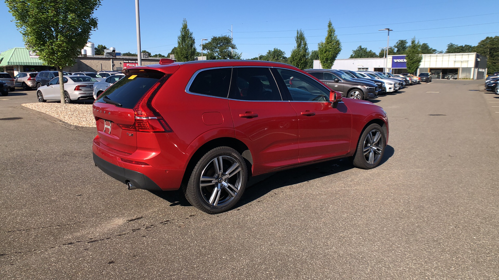 2018 Volvo XC60 Momentum 10