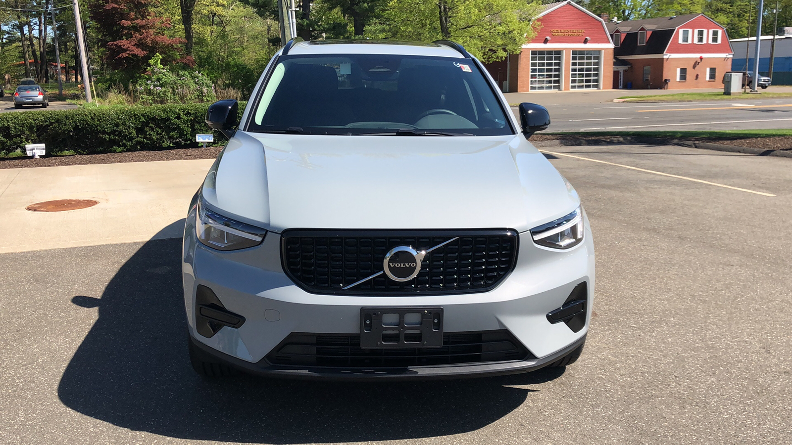 2024 Volvo XC40 Core Dark Theme 3