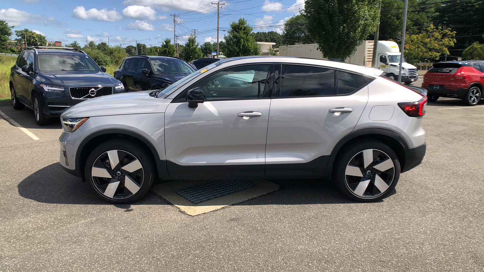 2023 Volvo C40 Recharge Pure Electric Plus 5