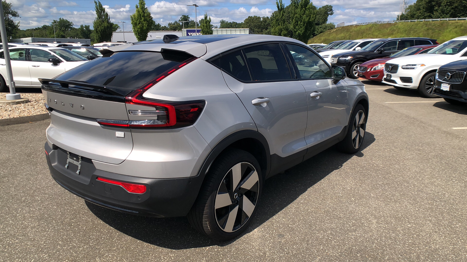 2023 Volvo C40 Recharge Pure Electric Plus 8