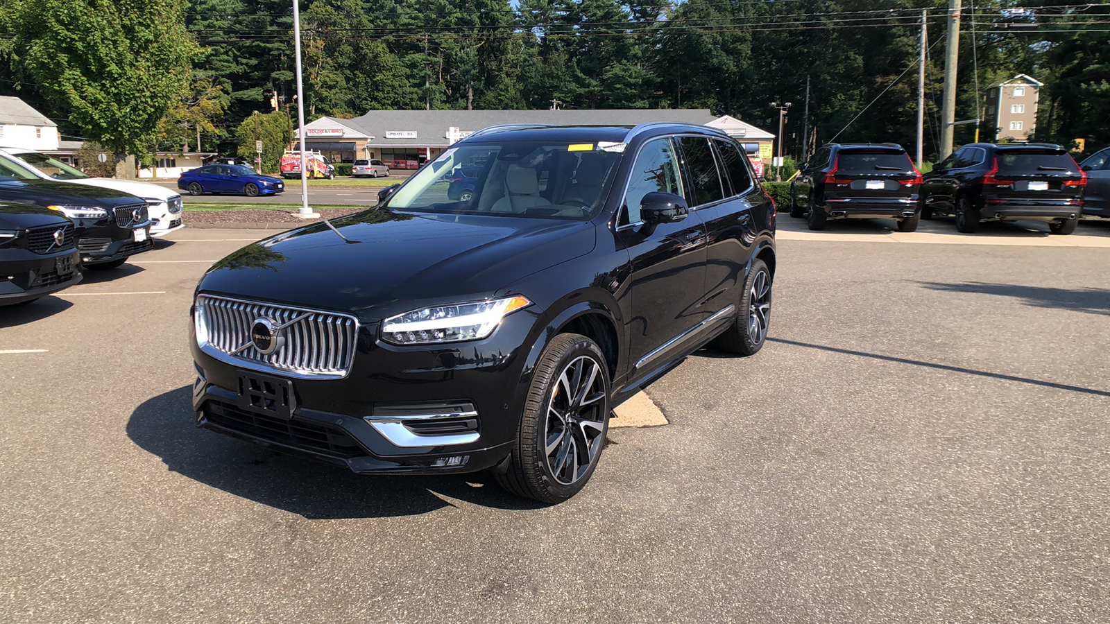 2023 Volvo XC90 Plus 3