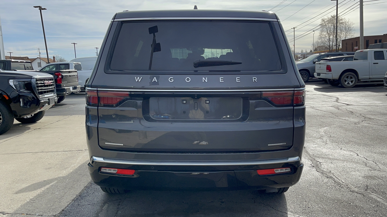 2022 Jeep Wagoneer Series III 8