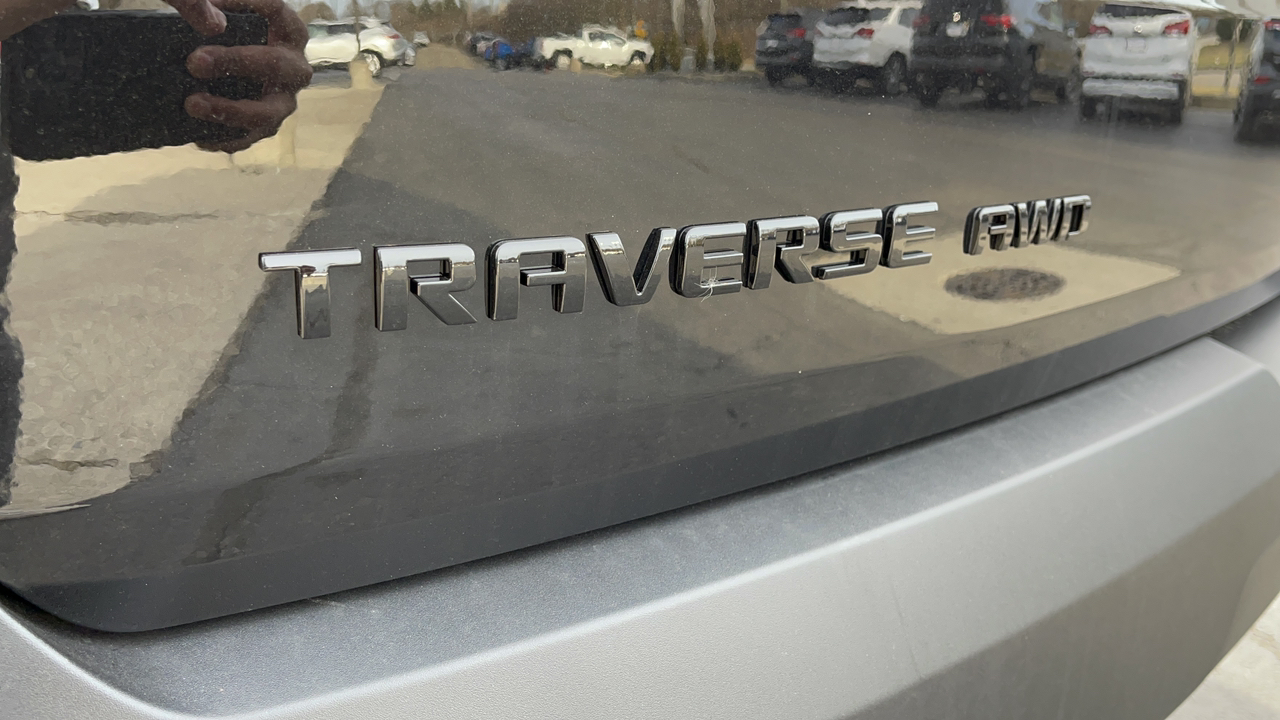 2023 Chevrolet Traverse RS 10