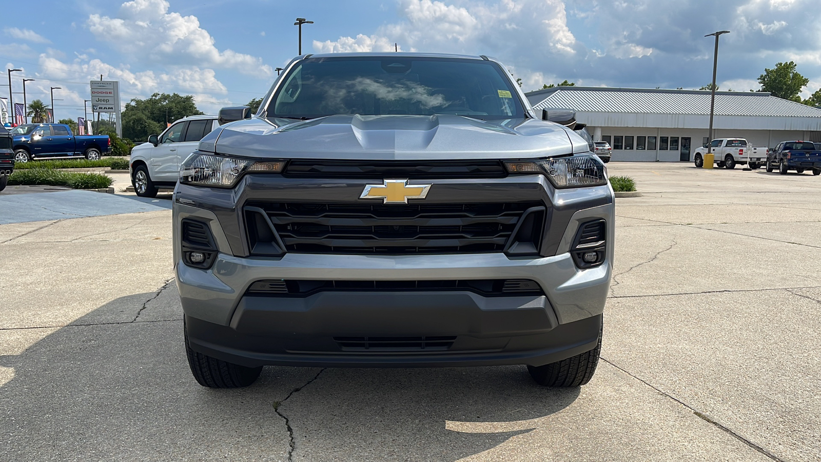 2024 Chevrolet Colorado LT 2