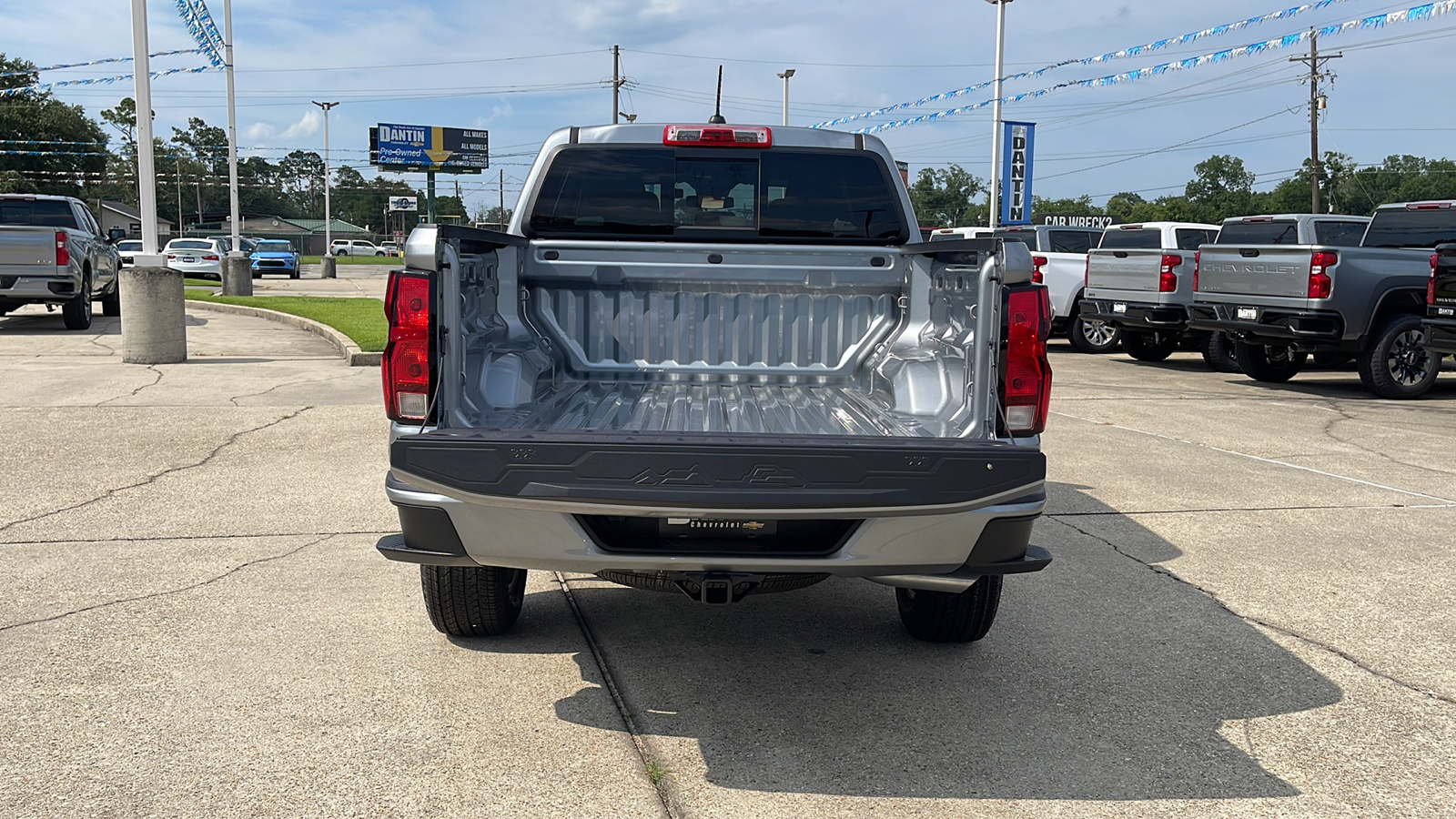 2024 Chevrolet Colorado LT 23