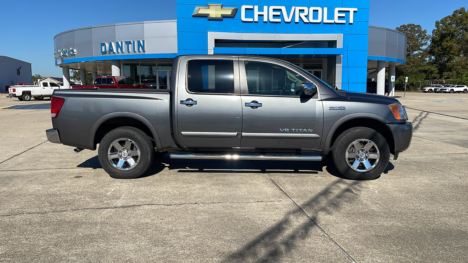 2015 Nissan Titan SV 25