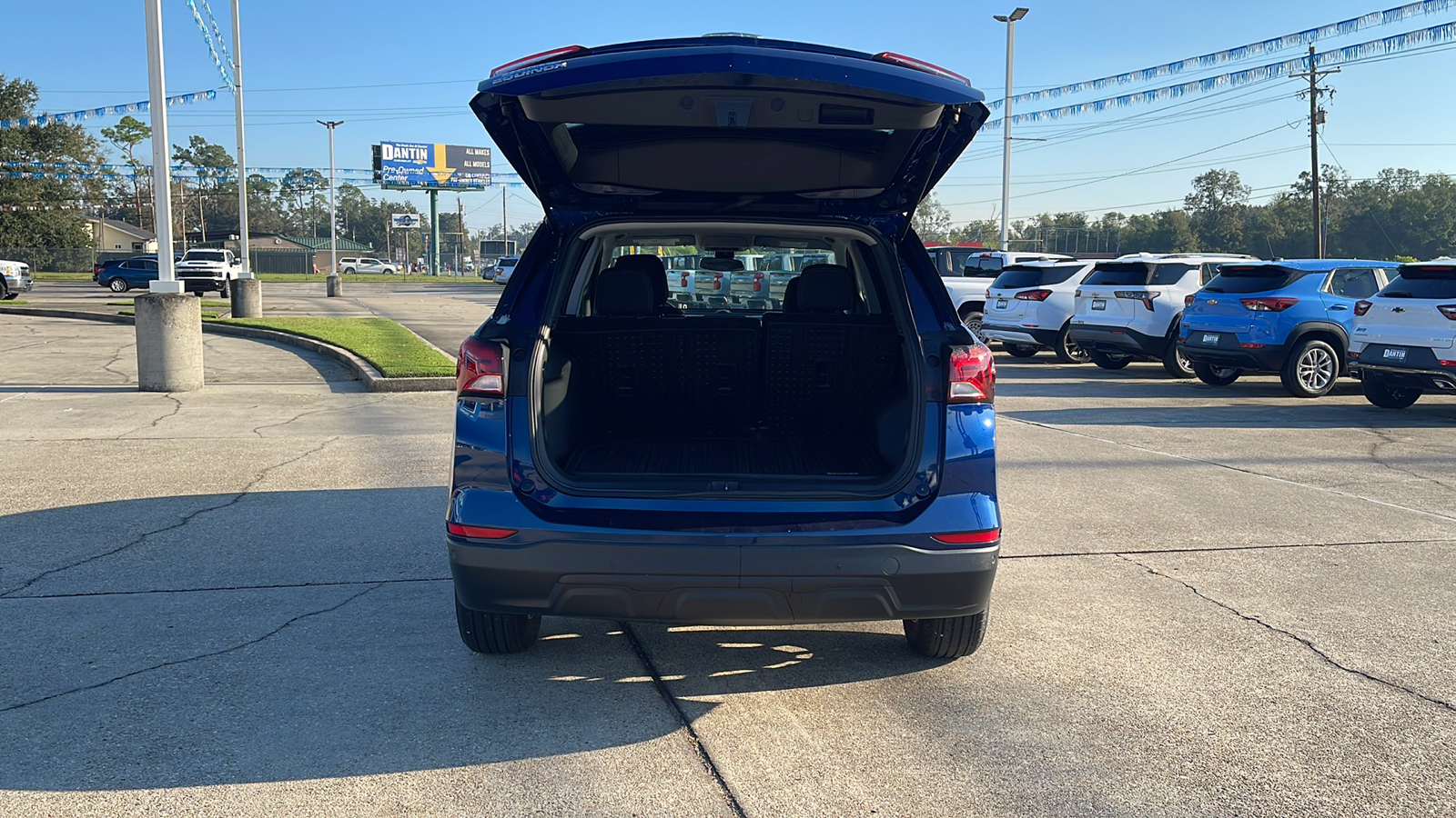 2022 Chevrolet Equinox LS 24