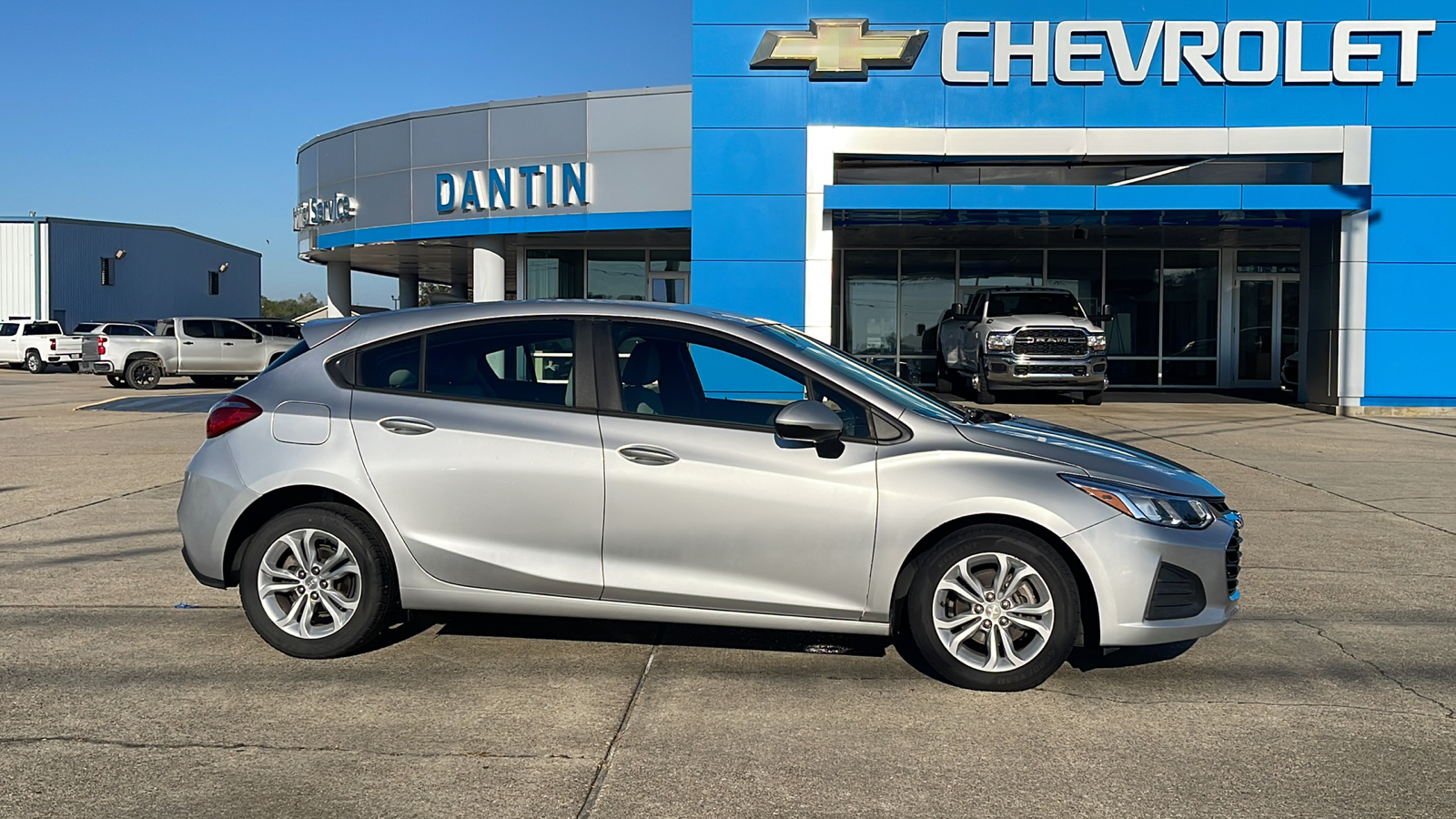 2019 Chevrolet Cruze LS 1